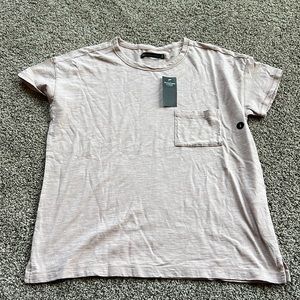 NWT Abercrombie & Fitch T-shirt